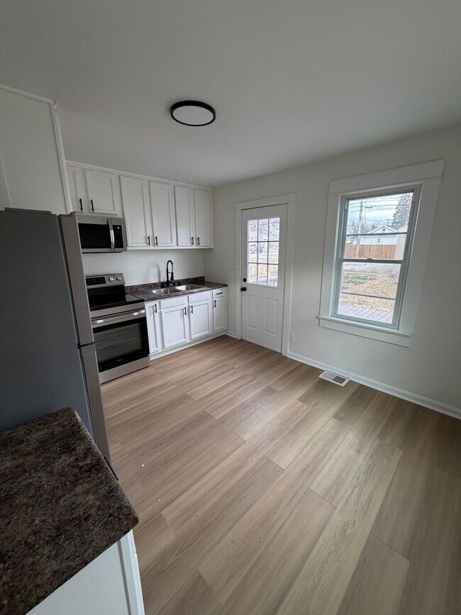 Photo - Modern Chic Meets Move-In Ready: Your Renovated 3-Bedroom Haven!