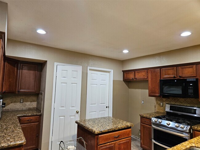 Photo - 8807 Vista Springs Dr