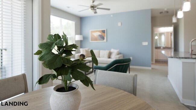 Photo - 16200 Croft Dr Unidad 5010-307