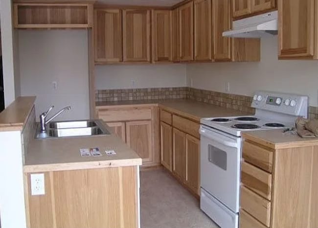 Photo - Charming 3-Bdr/2.5 bath located just blocks from Sisters Elementary School!