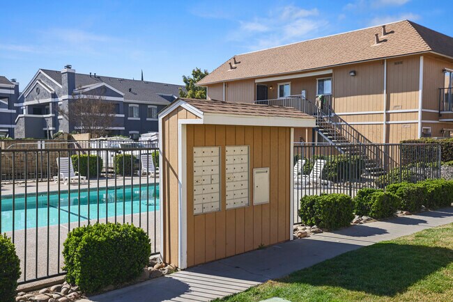 Mailboxes - Richland Living