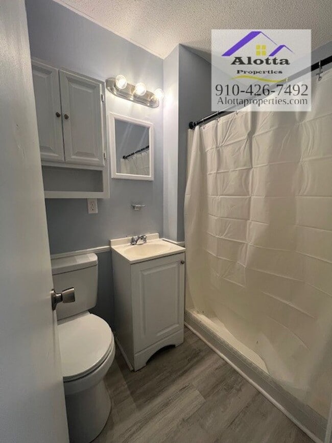 Photo - 3250 Willard Dr