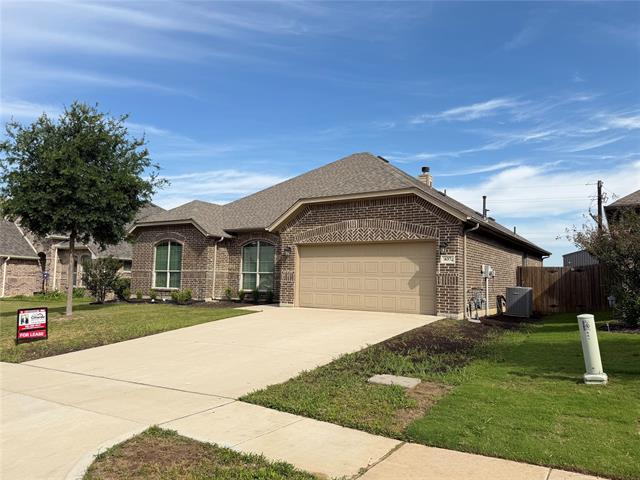 Building Photo - 637 Peach Ln
