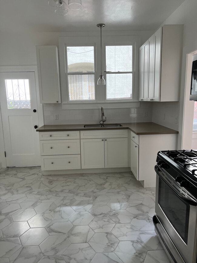 Photo - 1283 S Highland Ave Unit 1283