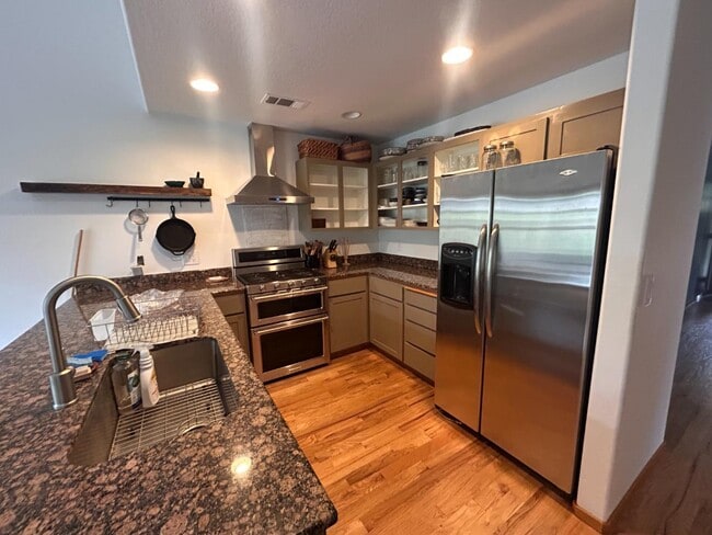 Photo - 1033 Crimson Ct