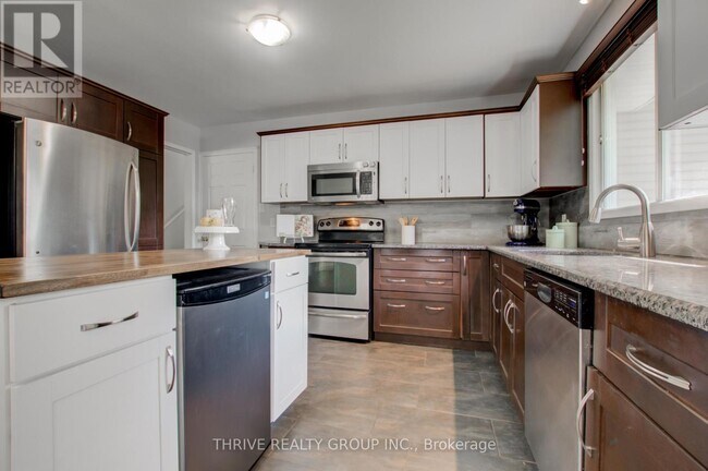 Photo - 118 Sandalwood Crescent