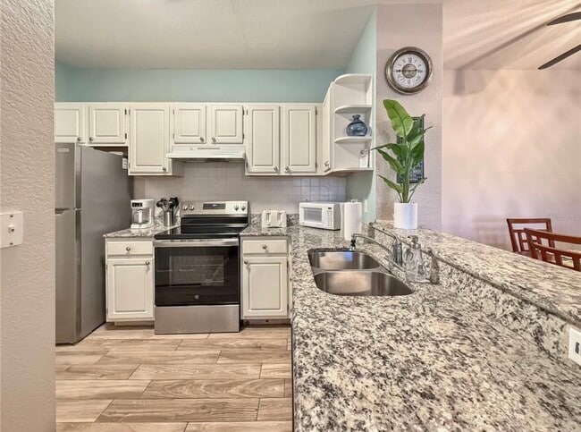 Granite countertops - 8815 Dunes Ct Unit 7-105