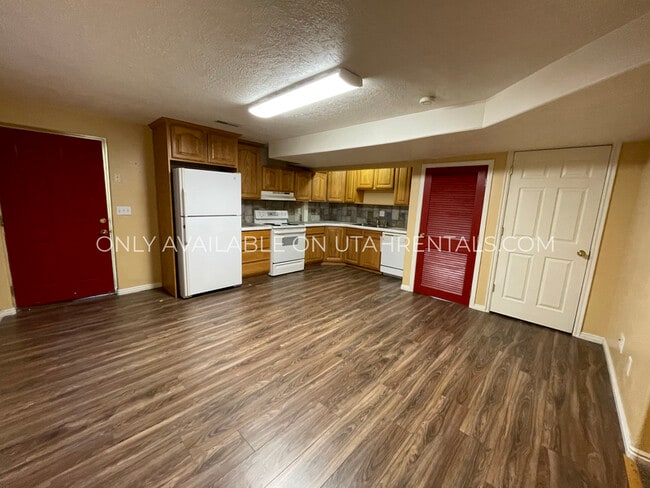 Building Photo - 135 E 1200 N Rental