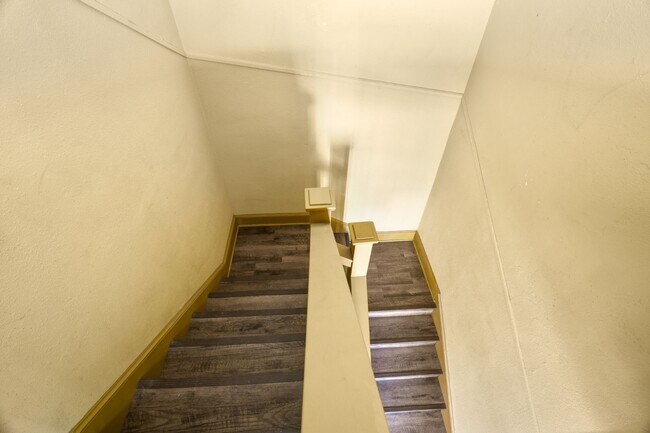 Photo - 500 Fewel St