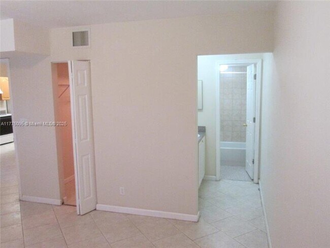 Photo - 2964 NW 55th Ave Unit 1B