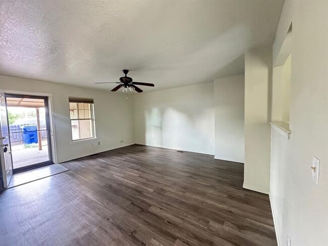 Photo - 2357 Heatherfield Ln
