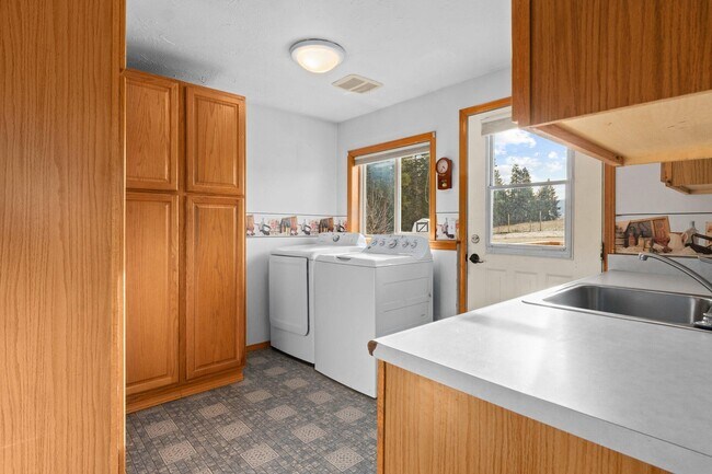 Photo - 2829 Cottonwood Creek Rd