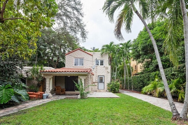 Photo - 1109 Ferdinand St