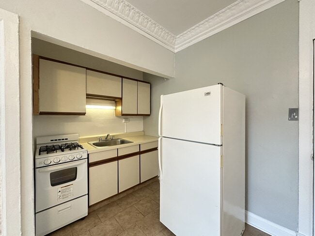 Photo - 3810 N Fremont St Unit J05P