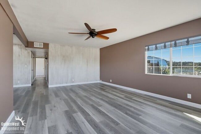 Photo - Updated 3Bdm 2 Ba Single Story Home with Detached Garage in the Heart of Lakeside