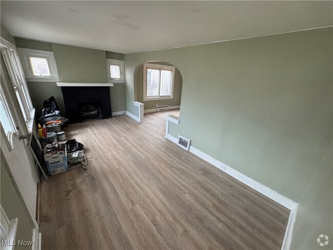 Building Photo - 5466 Grasmere Ave Rental