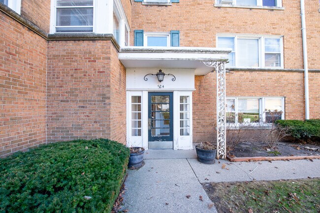 Photo - 524 Michigan Ave Unit 1S