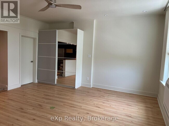 Photo - 24 Wellington St Unité 6