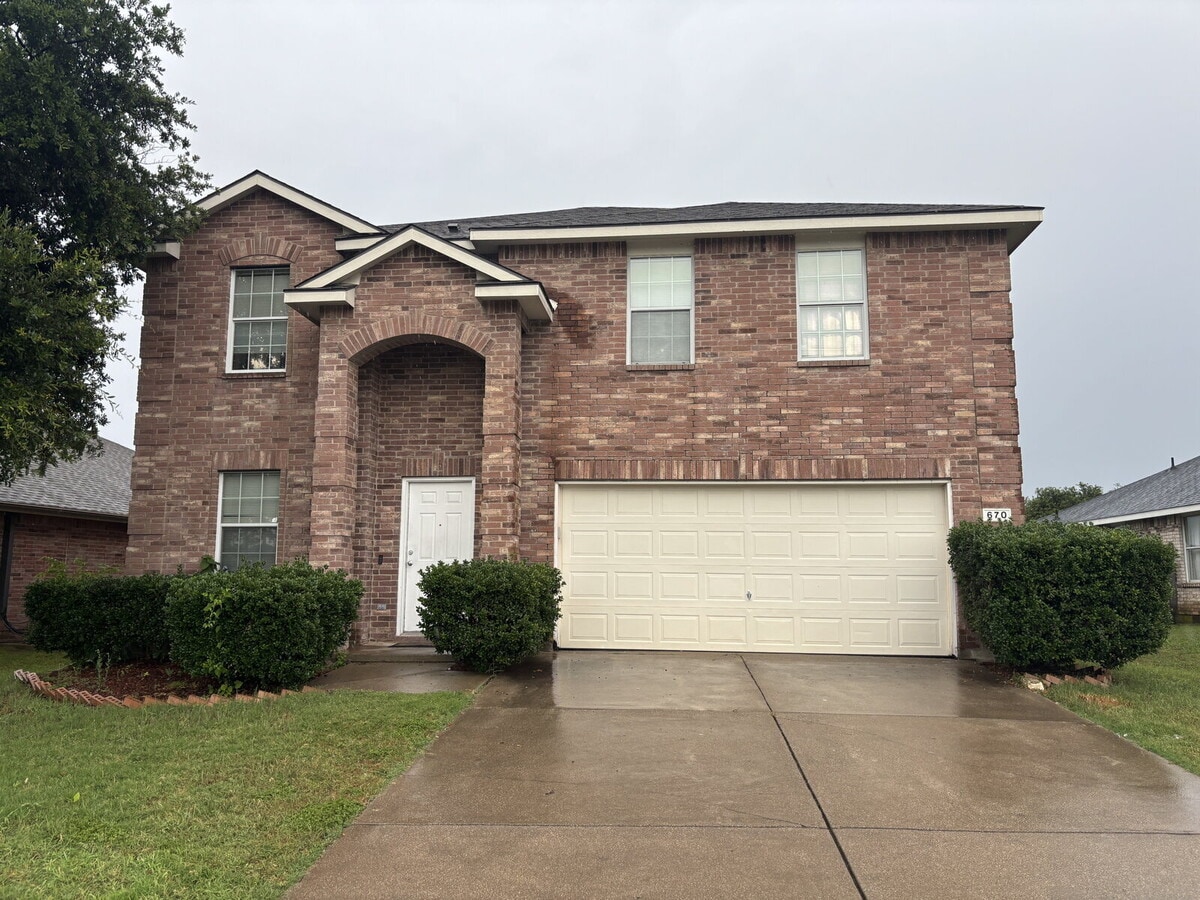2 Story - 4 Bed, 2.5 Bath Home in Crowley - 2 Story - 4 Bed, 2.5 Bath Home in Crowley