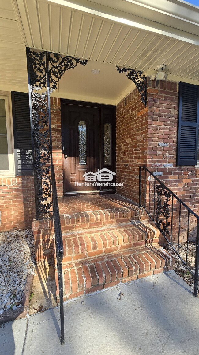 Photo - 3582 Cloudland Dr