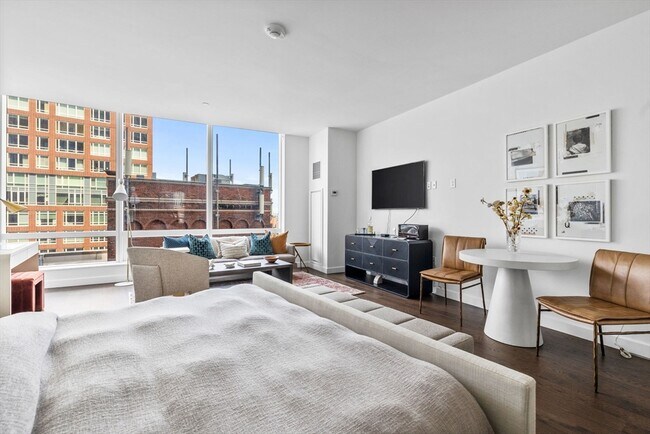 Photo - 430 Stuart St Unidad 1603