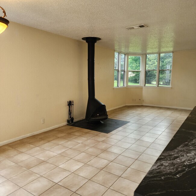 Photo - 18171 Meandering Way