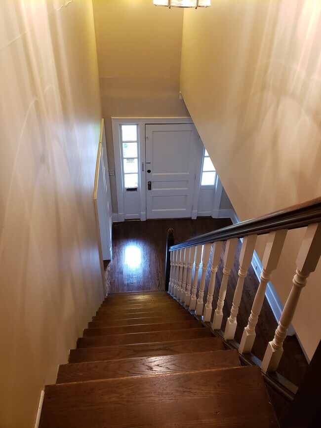 774 Boulevard Unit Main house