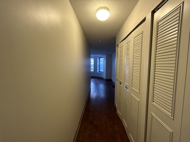 Photo - 79 Westland Ave Unidad 106