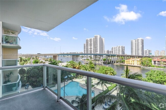 Building Photo - 19390 Collins Ave Unit 611 Rental
