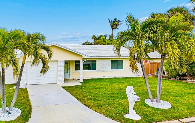 Photo - 455 81st Ave