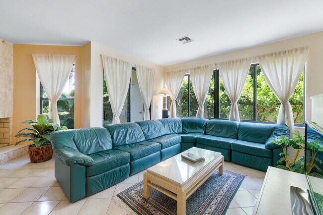 Photo - 5107 N Ocean Blvd Unit C