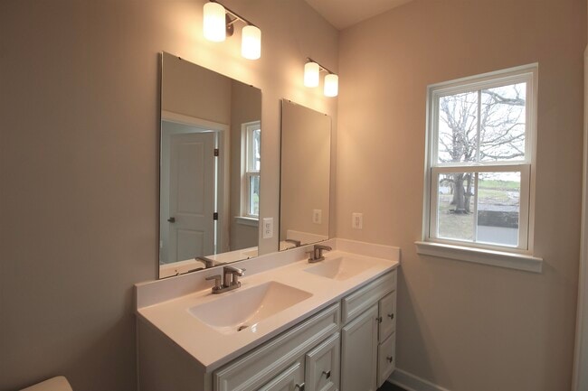 Photo - 3663 Ponton Rd