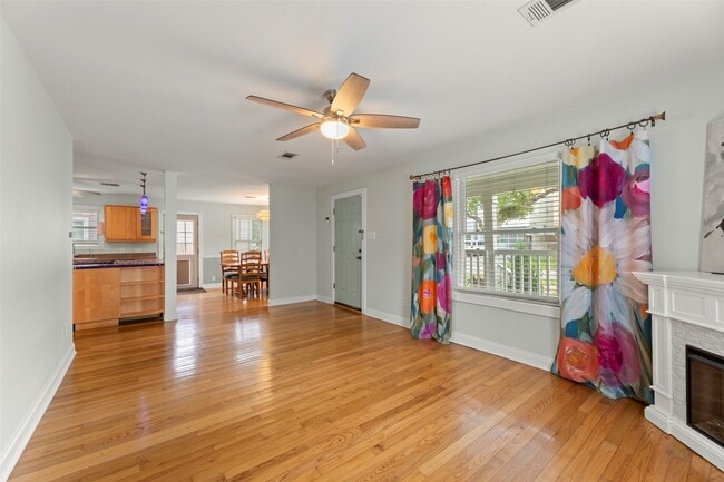 Photo - 2209 Portsmouth St