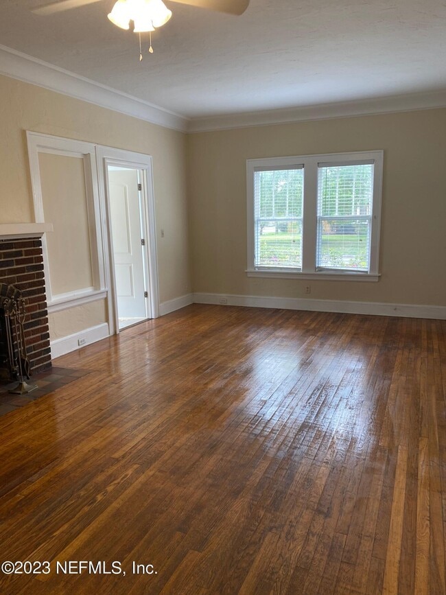 Photo - 1279 Belmont Terrace Unidad 4