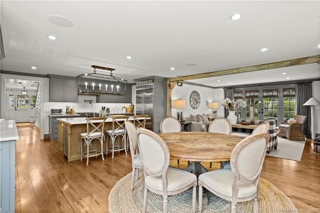 Photo - 141 W Norwalk Rd