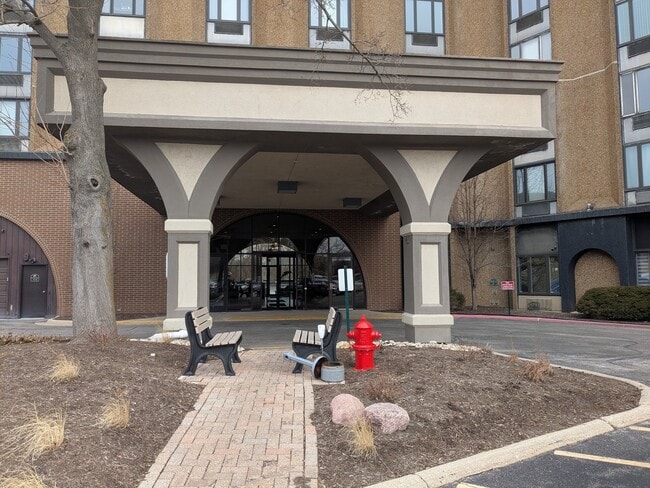 Photo - 1 Renaissance Pl Unit 408