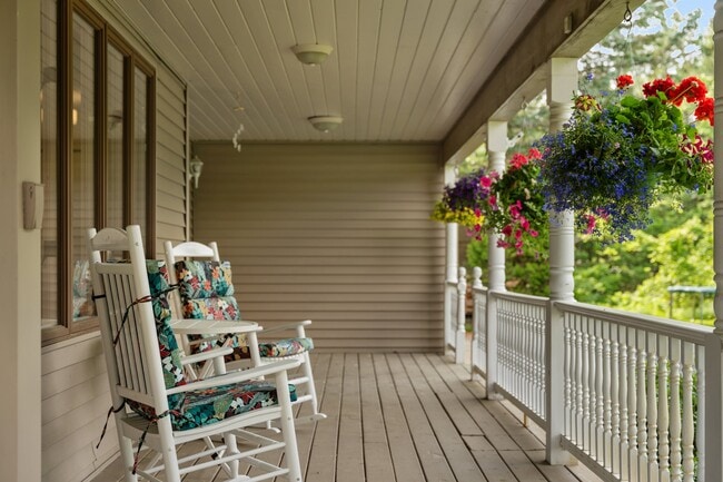 Photo - 3541 Southridge Ct