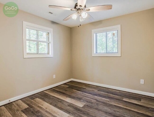 Photo - 306 W College St