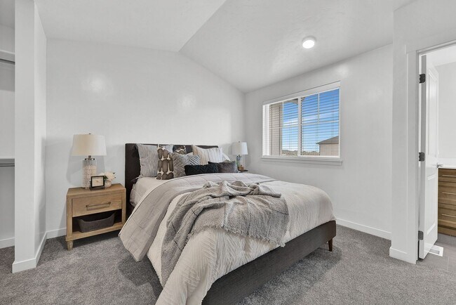 Photo - 4077 S Lone Pne Wy Unit D 102