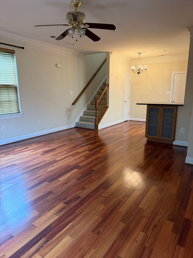 Photo - 908 Orchard Ridge Dr
