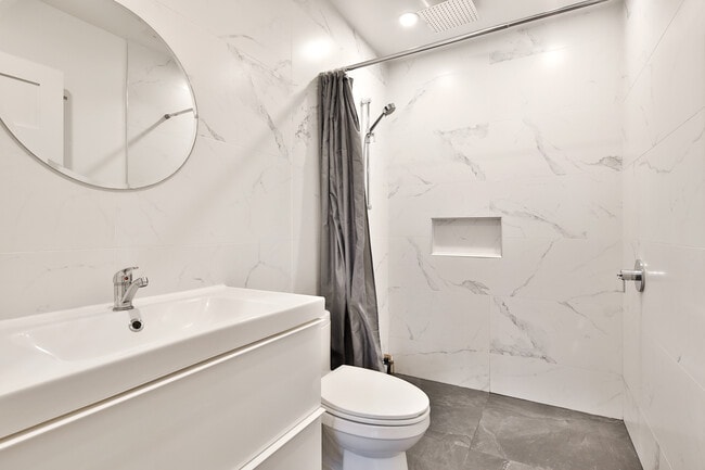 Photo - 5172 Rue Saint-Urbain Unit Mile End Gem