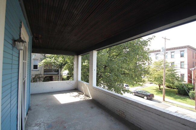 Photo - 435 Franklin Ave Unit 2