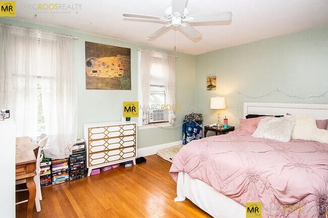Building Photo - 234 Cypress St Unit 1 Rental