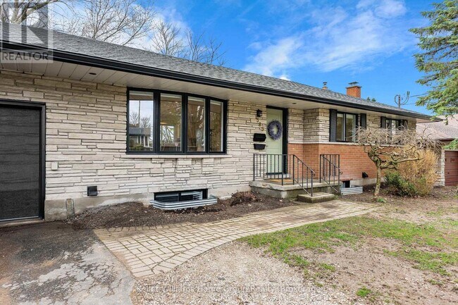 Photo - 535 Elgin St