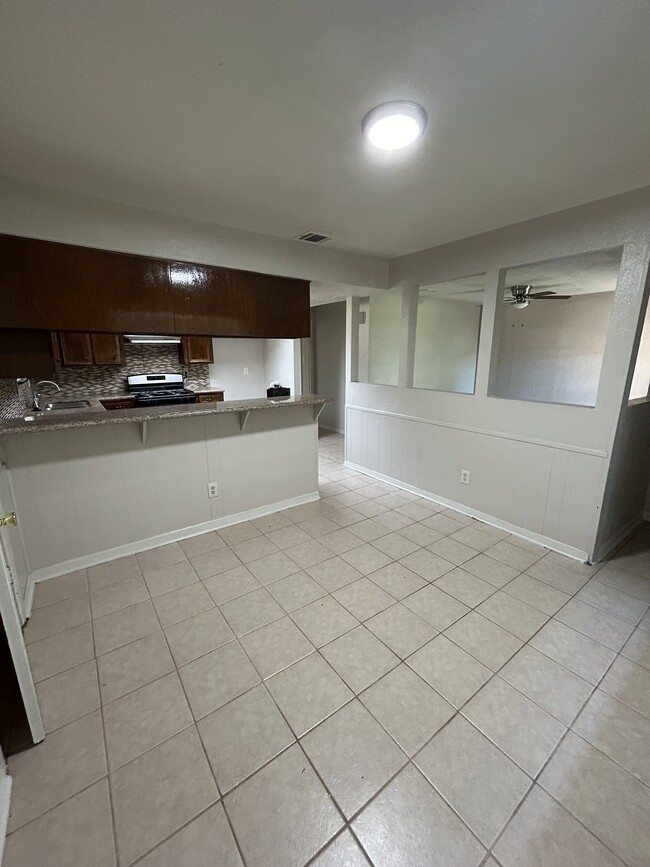 Photo - 7223 Valmont Dr