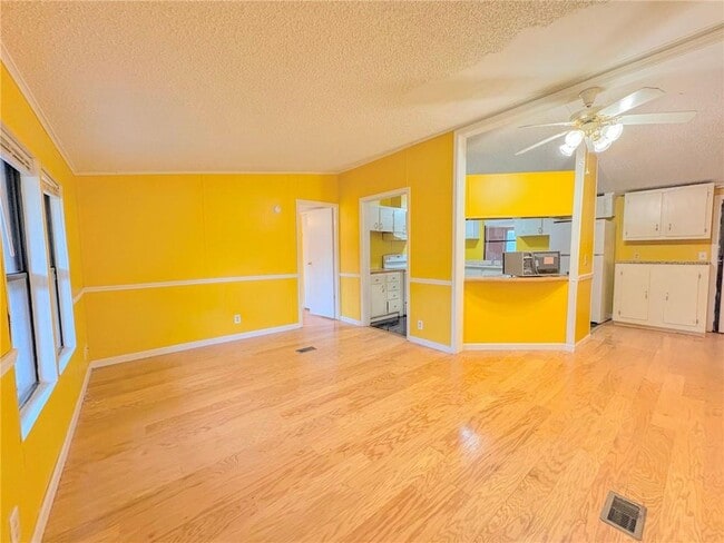 Photo - 319 Wages Rd