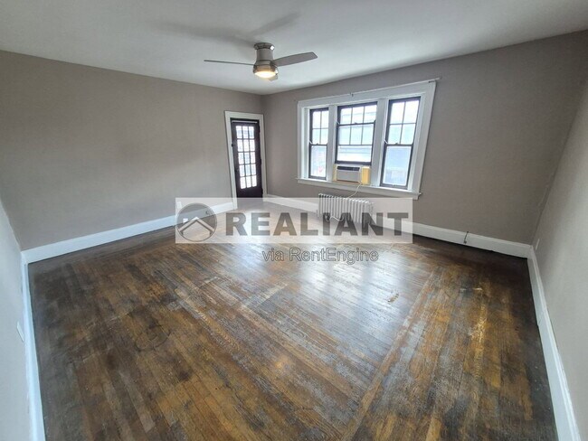 357 Taylor Ave Unit 1