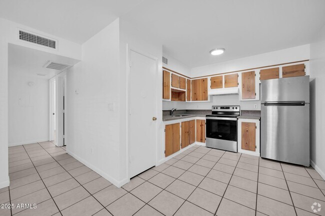 Building Photo - 2701 E Tierra Buena Ln Rental