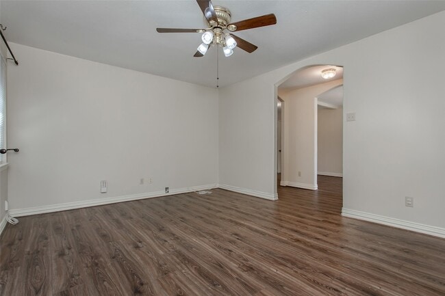Photo - 7445 Brentcove Cir
