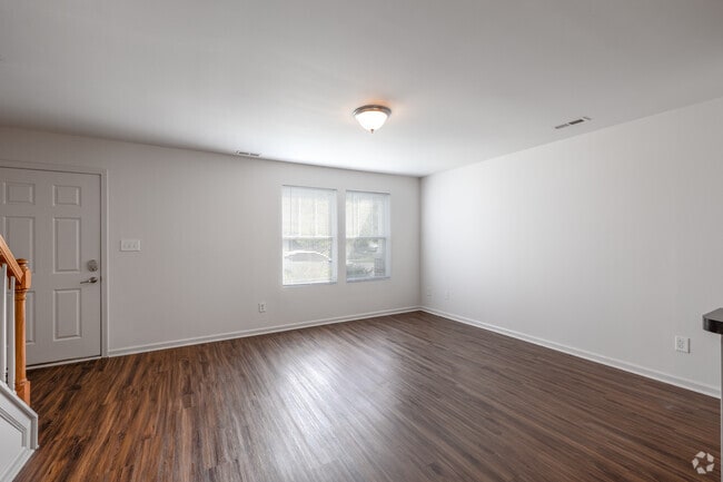 Madison (3 BD, 2.5 BA) - Living Room